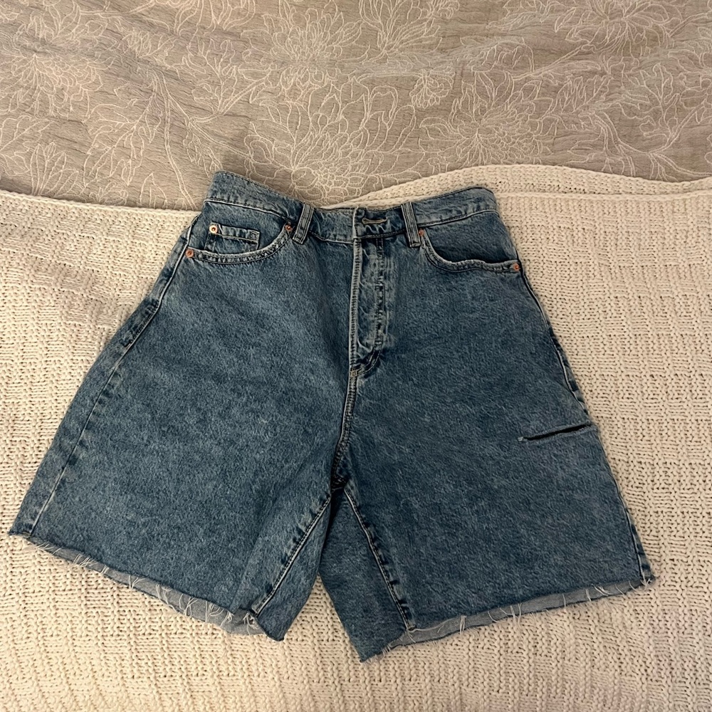 Garage shorts
